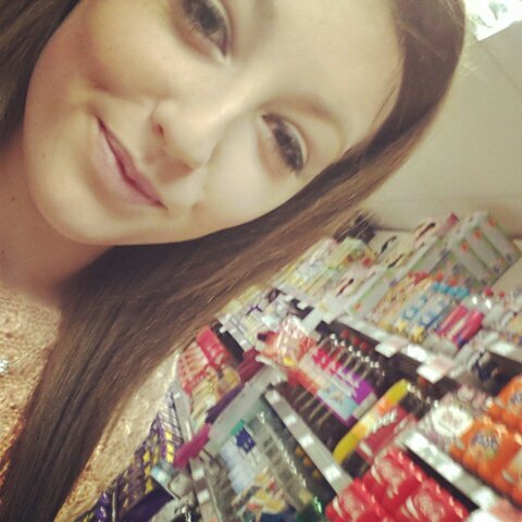 charlot06457561's profile picture. 