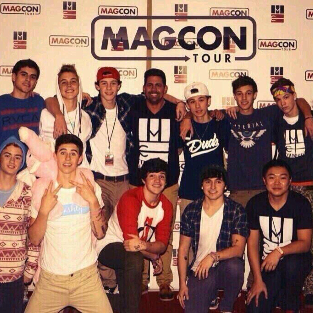 Please go follow @LiterallyJacobb and help her reach her goal. If you want a follow back just ask!
