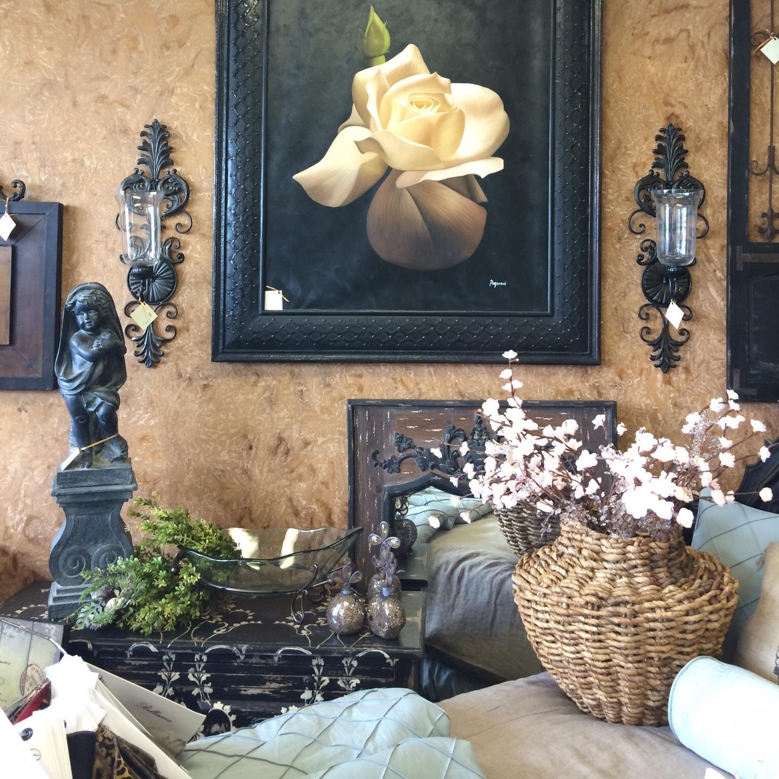 ElegantAve's profile picture. Reno's home for Decor and Home Staging.
***
7007 So. Virginia St. Suite C
Reno, NV  89511