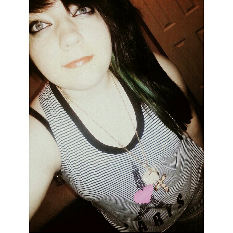 15, Stressed, Depressed, and band obsessed. cx I love to skate.