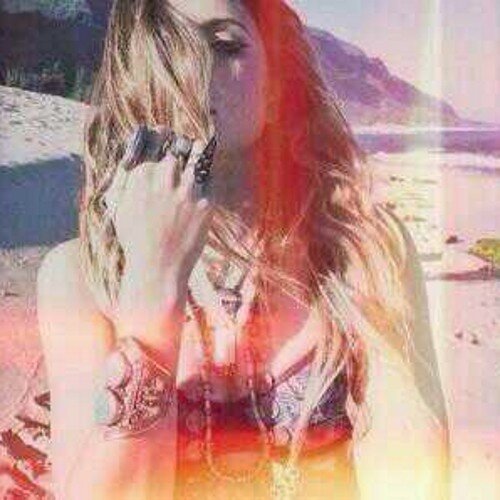 ♛ I'm Taylor. Ally's Twin I'm the sexy one  Dancer. Model. Piano. Actress . {Rp/Single} ♛