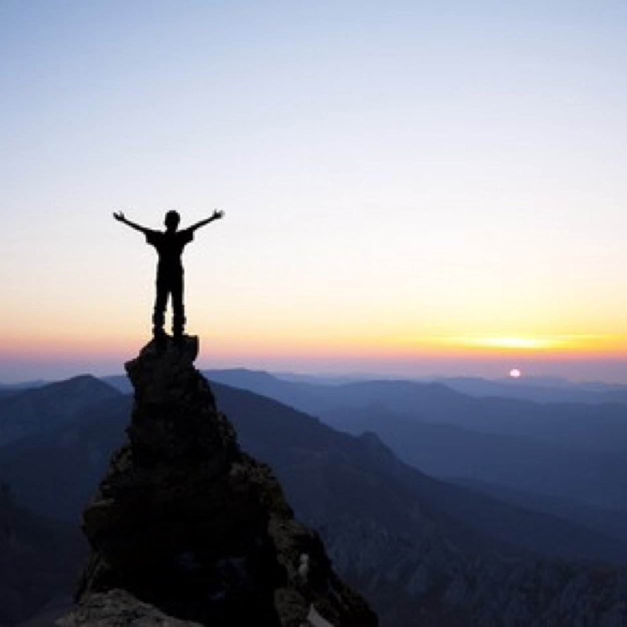 Live_a_wiselife's profile picture. Just tweeting to maybe make someones day better. Advice from personal experiences, from God and quotes from wise men.