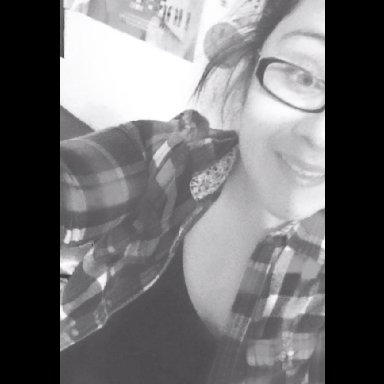 ❤️ Aye whats up eathlings! Ya'll should follow my main account @lily_horan69 and my Insta lily_horan69. ❤️ Dont forget to sunscrube to my YouTube