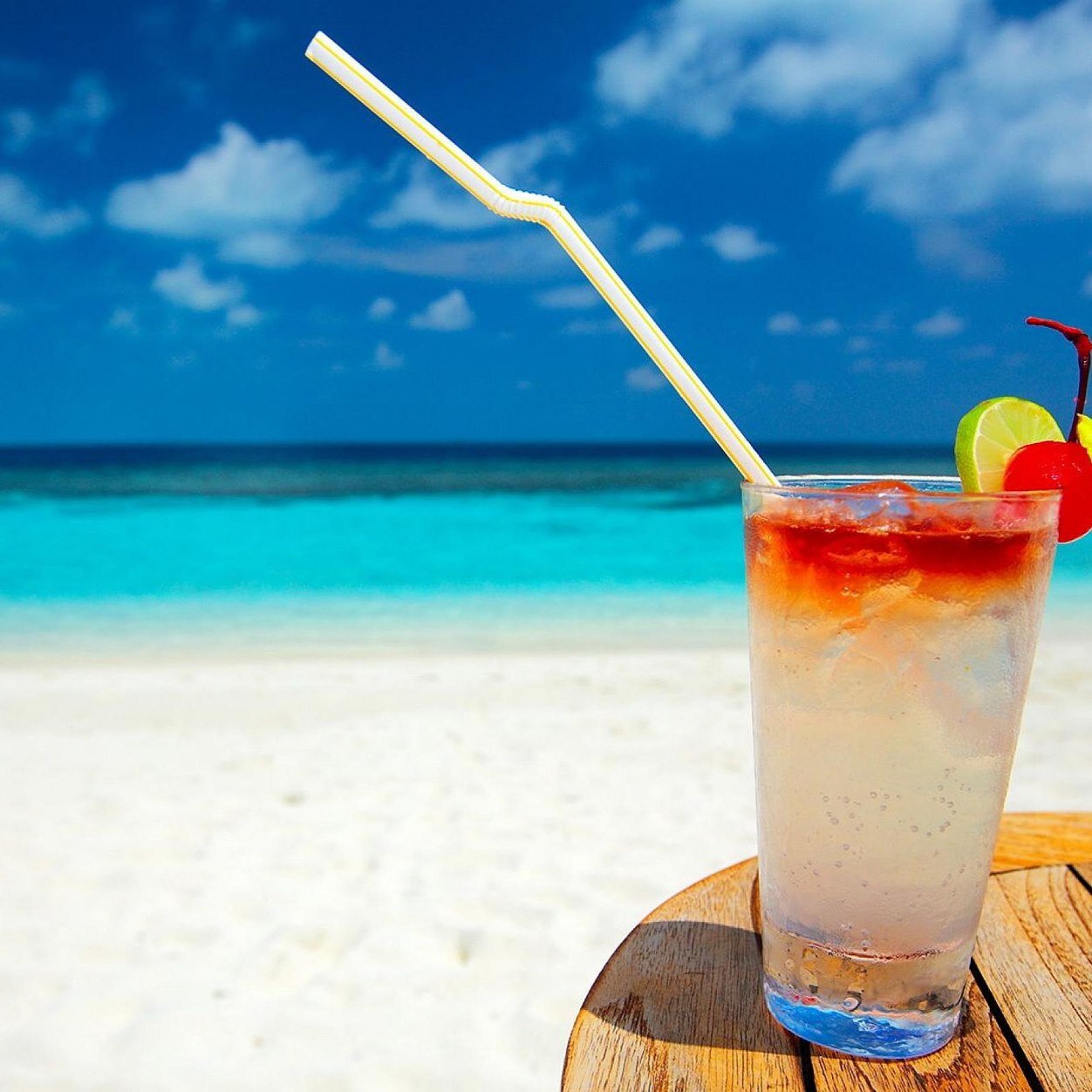 BeaCHLiFe_4's profile picture. Life's a Beach. I'm just playing in the sand.