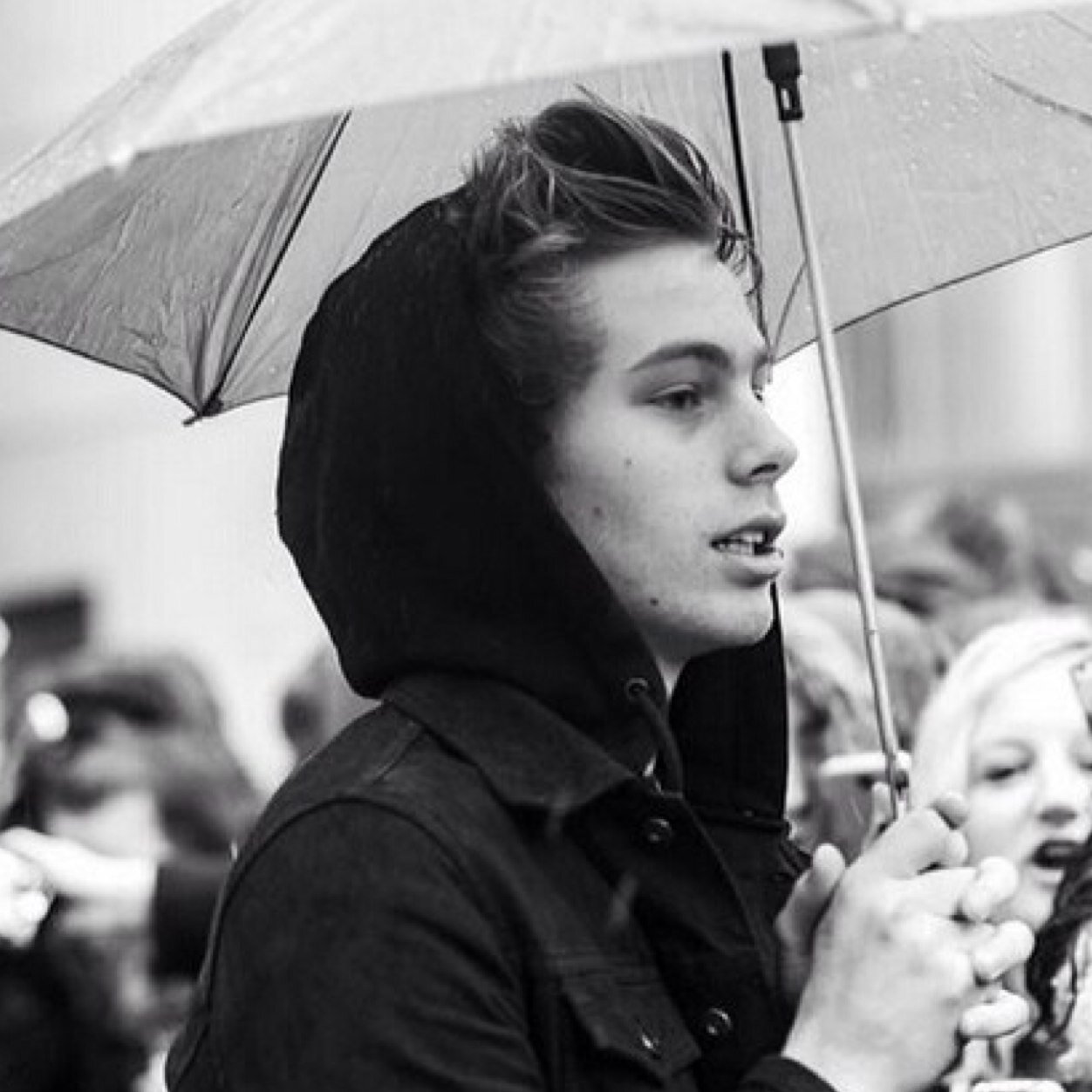 lukes_lemon's profile picture. luke. thats it.