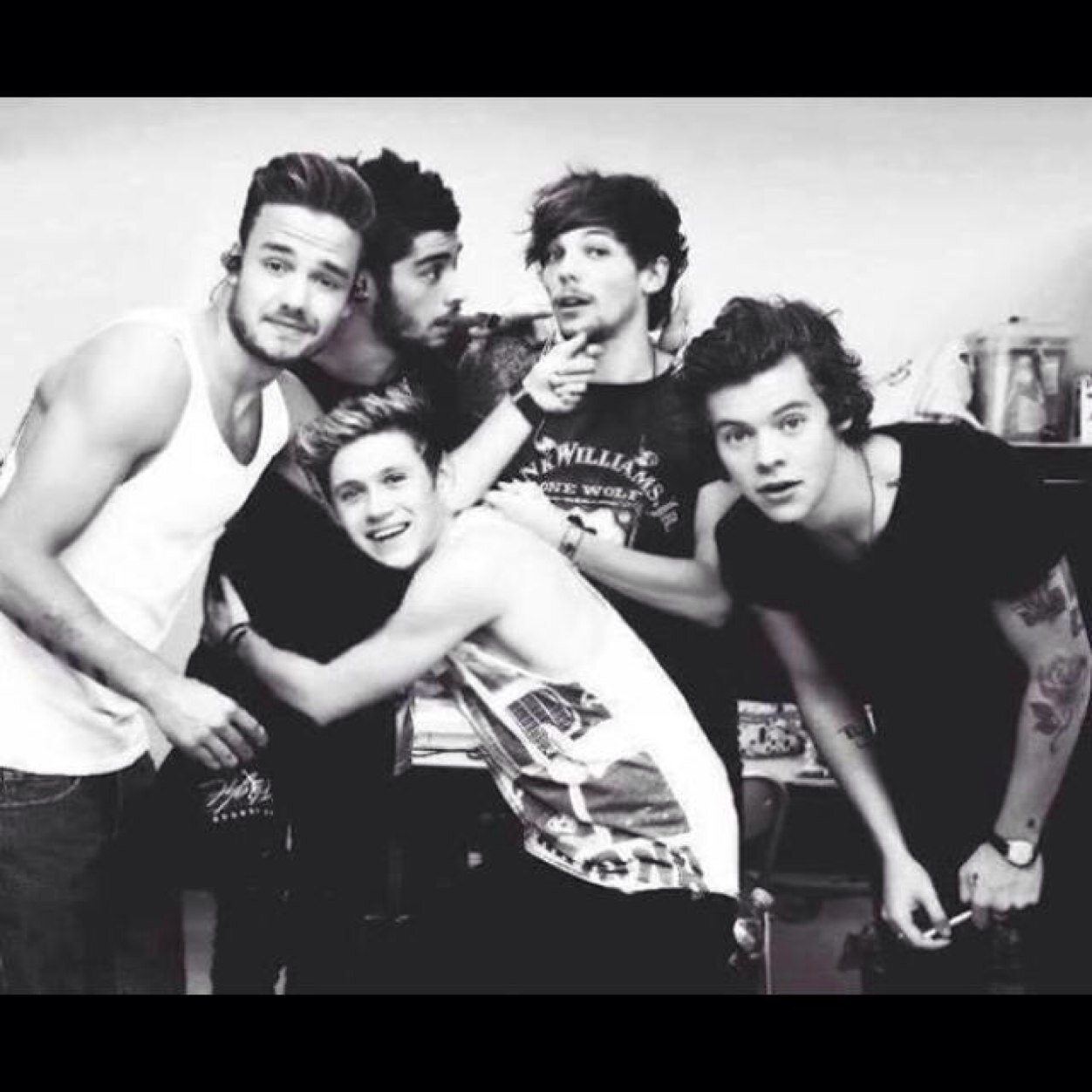 I'm Ashleigh, Cheerleader, Directioner, Dem White Boyz •Cute As A Button, Every Single One Of You• @1DThisIsUs Followed 11/08/13