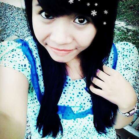 aq orangx tuh,,baik,humoris,ngejengkelin,emosional,tapi aq perhatian