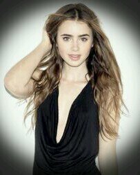 I'm just a mundane girl living in What I thought was a mundane world (TMI)°I'm in love with @Sarcastic_Jace and I always will be°(Rp account)