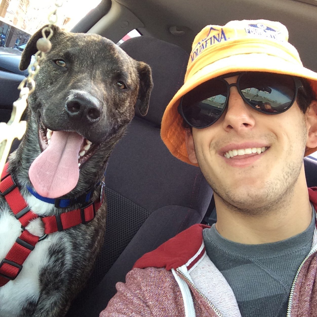 friskondoja's profile picture. somewhere on the water