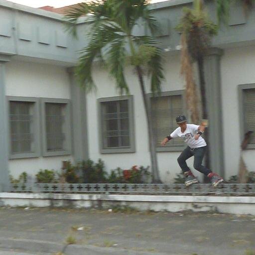 carls17's profile picture. DjSet 🎚🎛🎚