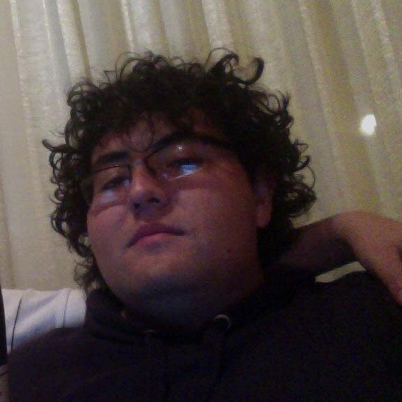 MI VIDA ES LA MÚSICA AMO TOCAR GUITARRA AMO CANTAR AUNQUE TENGO VOZ DE TARRO ME GUSTA EL FUTBOL Y ME ENCANTAN LOS VIDEO JUEGOS...!!!!!