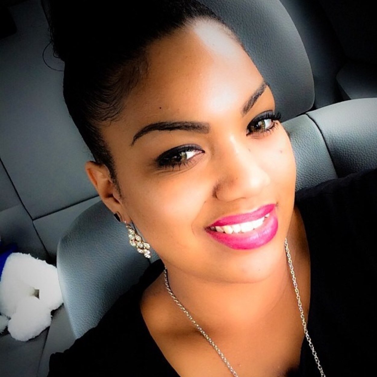 Lauren411RealTk's profile picture. “Weakness of attitude becomes weakness of character.  Respect is earned, Honesty is appreciated, Love is gained and Loyalty is returned.