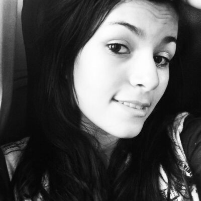 Nem fala com ela direito mas ela é confiável e legal , chata também, E ela me odeia um pouquinho, mas ela me ama que eu sei ♥ , Pode contar CMG sempre gata ;*