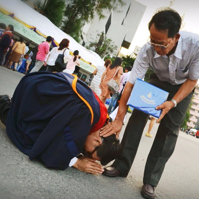 apinanjt's profile picture. 