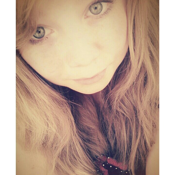 Head up, stay strong and move on c: