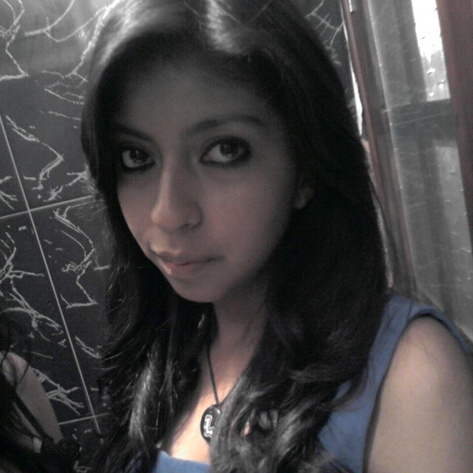 LivethZumba's profile picture. Monse