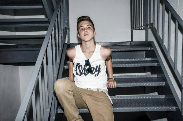 follow @griertropic
