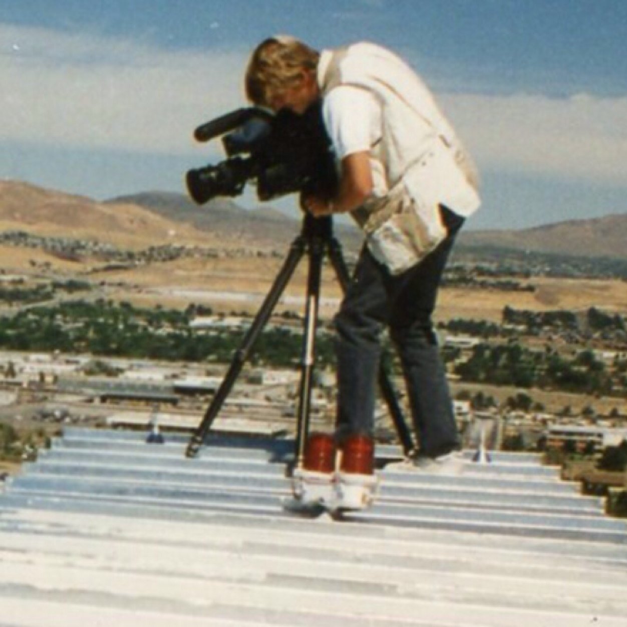 Just a humble cameraman, who really likes to tell visual stories.