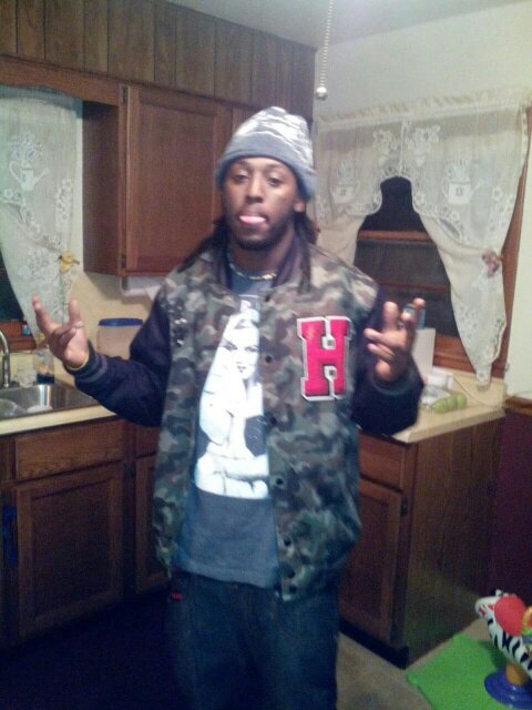 LJ_Flight8's profile picture. Grinding....