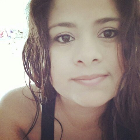 puertosele's profile picture. Enseñar no es transmitir conocimiento, sino crear las posibilidades para su propia producción o construcción.  Paulo Freire