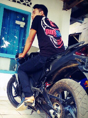 RadenMasDmp's profile picture. UNLAM Teknik Mesin '13 Banjarbaru