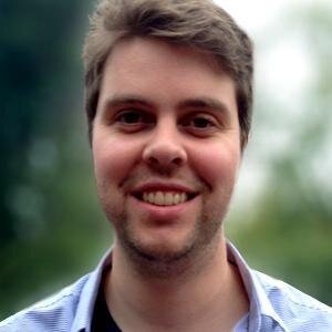 Proud father of 3 • Passionate about music, film, books and art • Web developer • Digital librarian @bibbilzen