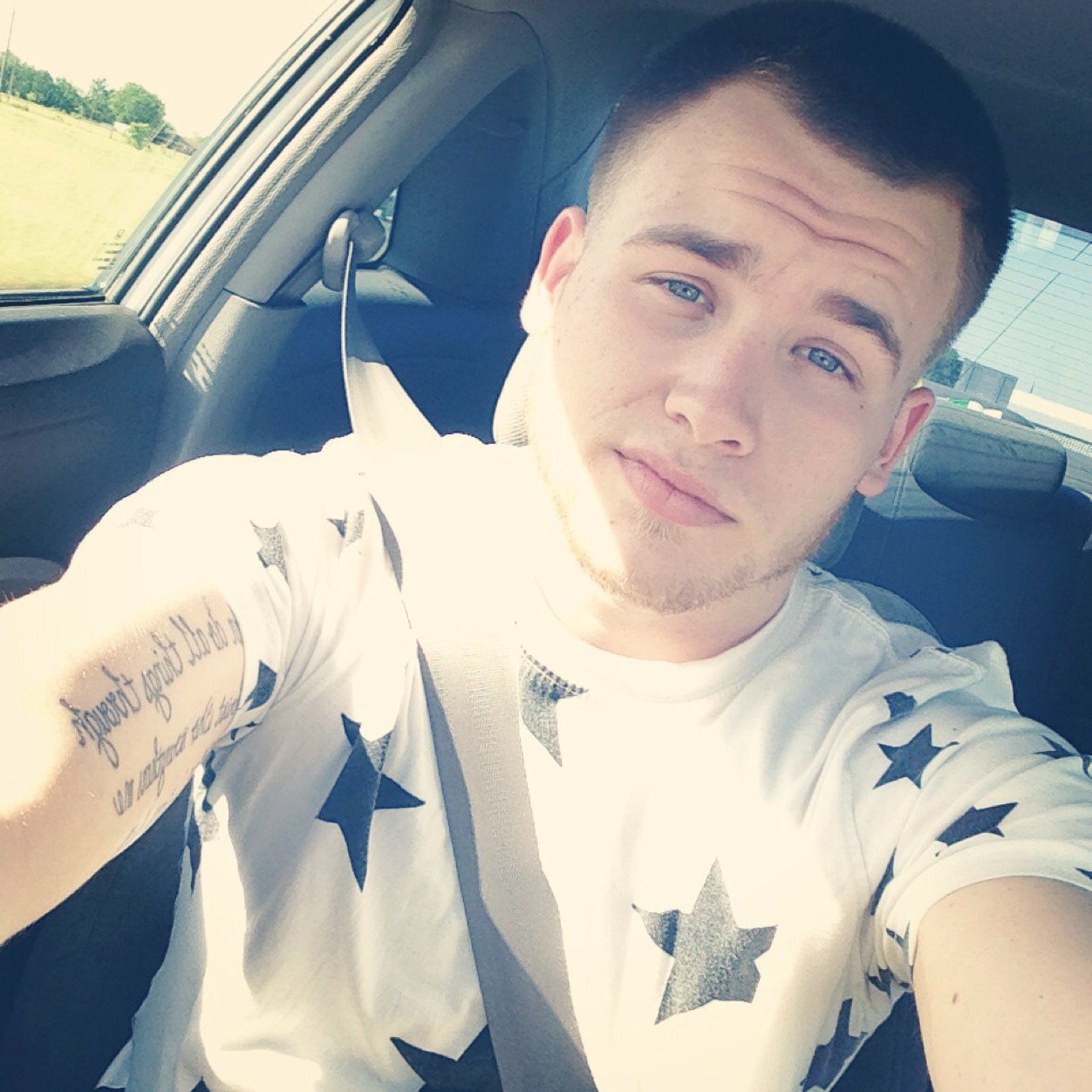 7white_boy's profile picture. I love life.