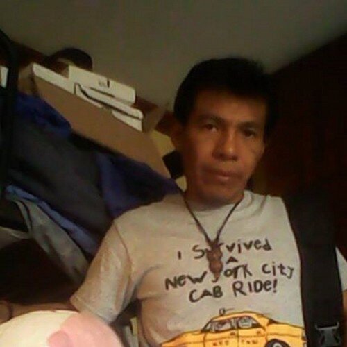DE KUNA YALA, CRIADO EN CHANGUINOLA,VIVE EN PANAMA.