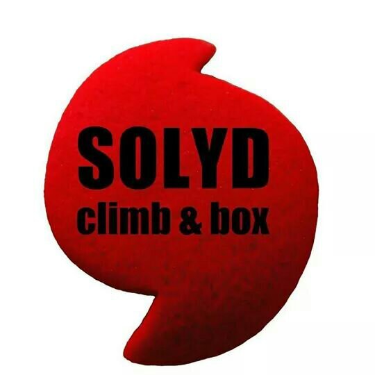 Empresa de diseño y fabricación de presas para la escalada indoor, en Poliuretano. Material crossfit. http://t.co/QxQKK3dPEW