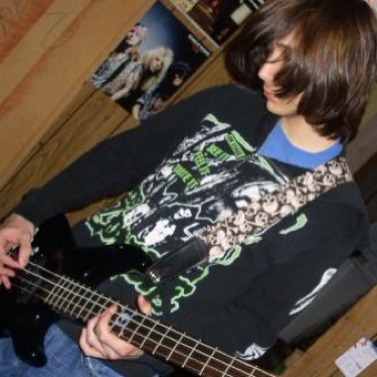 Follow me and check out my music on youtube! http://t.co/oOjI8EsTCW