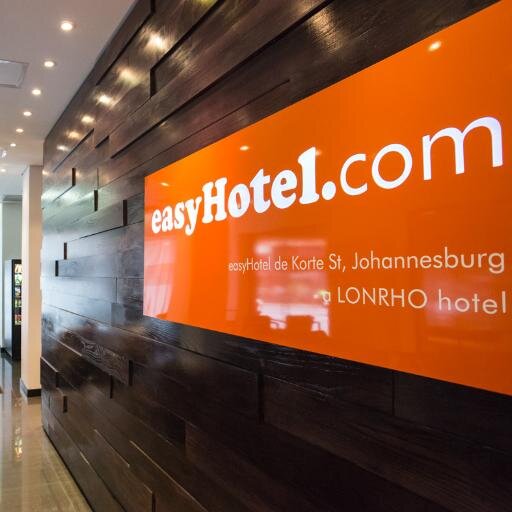 easyHotel Johannesburg CBD, De Korte Street offers great hotel accommodation in a stylishly & fun environment. easyHotel Johannesburg is urban hip with a twist.