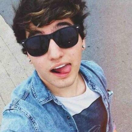 You're cute but ur not jc ☁  // read my fanfic, link below // acc by @R0YALIRWIN