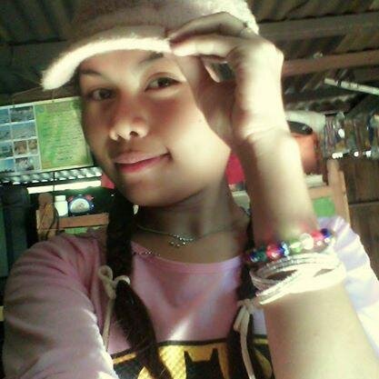 FOLLOW ME BACK..