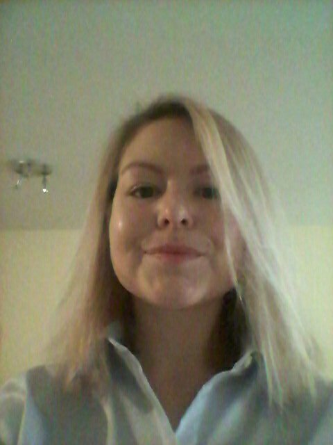 FleaTea's profile picture. 