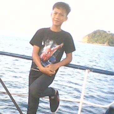 i dont care what you think about me,
i dont think about youat all...

coco ceanel
