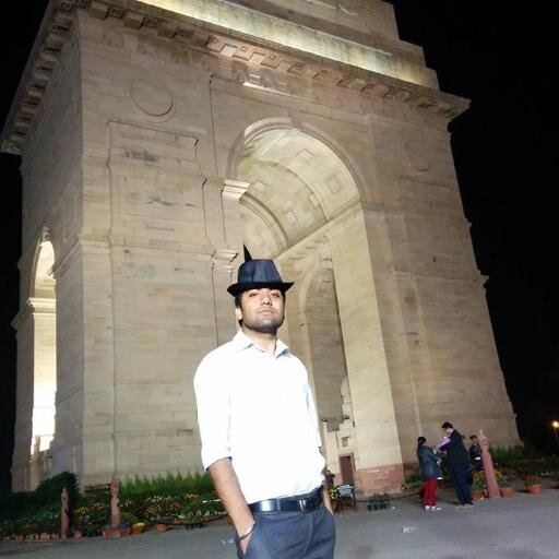 Amittiwari0's profile picture. Intejar Karne waalo ko utana hi milta hai, jitna koshis karne wale chhor dete hai....