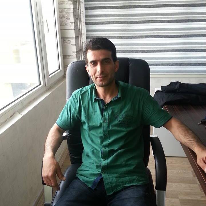 hayatı seven mutlu olmayı ve paylaşmayı bilen ,okumayı ve sosyal yaşantıyı çok yaşayan biriyim