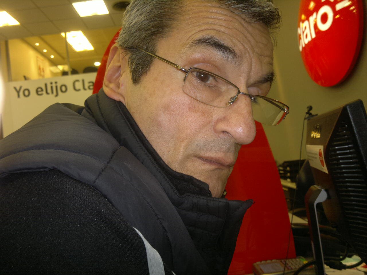 hiperactivo, super ordenado , buen amigo, leal a mis principios.