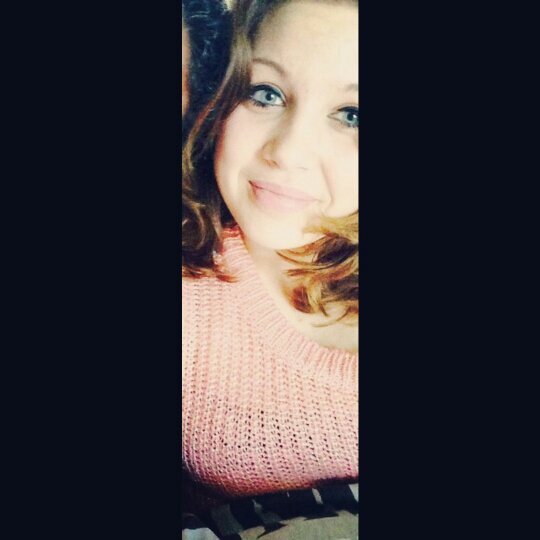 smile everyday ♡ || Be who you want to be, not what other people want to see.