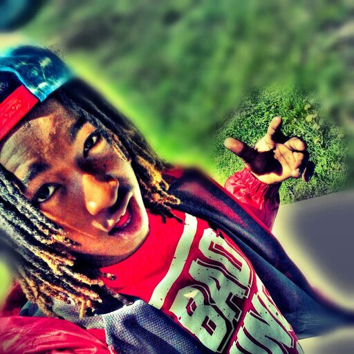 They say dreadheads do it best.And see I'm a dread head so follow me .#Decker block #longmoney #uptown #KGANG. With One of my Decker Girls♥