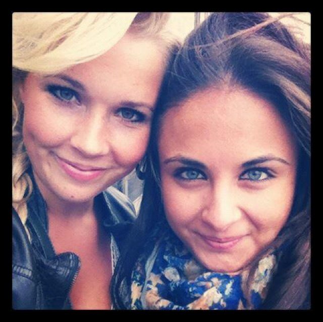 Hanselmiina_'s profile picture. Foreign languages + Foreign and not so foreign Friends&Family. Travelling~Education~Sports~Music~Food. Passionate about making the most of life.