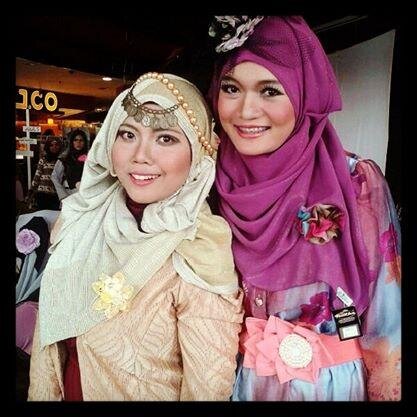 My new account @Ikamiswanti | love my life | @yogatriprakoso | pharmasist