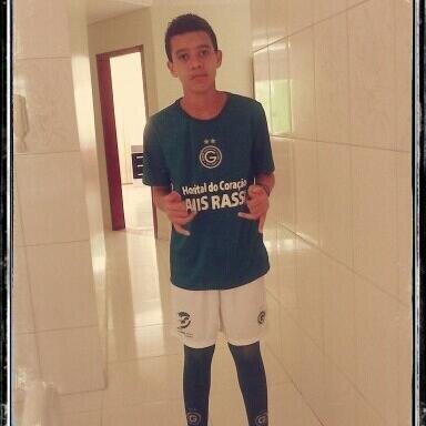 RafaelCorreia87's profile picture. Atacante do Goias esporte clube *.*