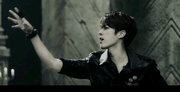 เรียกพี่ให้หมื่นห้า เรียกป๋าให้ห้าหมื่น