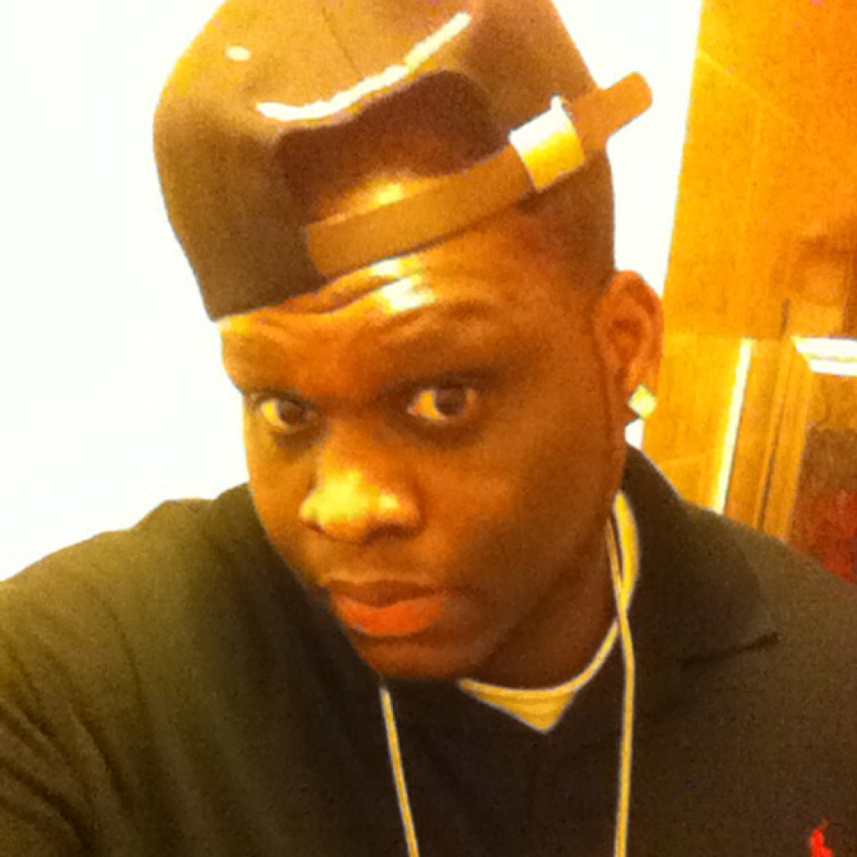 CEO of STREET MONEy ENT, my artis jewelz from brooklyn NY , ig = gullyboss  .. God is good, neva bad mind,instagram gullyboss