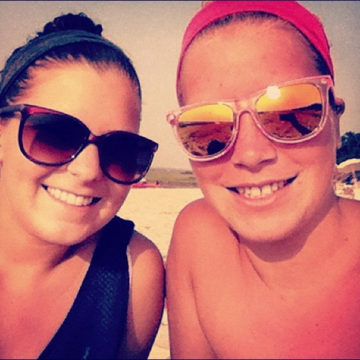 Shortstack127's profile picture. City girl, but i will always be a beach bum