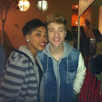 AURYN...30/06/13
 MI VIDA SOLO EL JESUS GARCIA ♥♡♥♡  19TEAMO MAS  QUE AH NADA EN EL MUNDO♡♡
