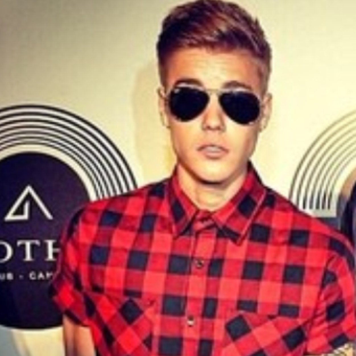My life is a boy. A boy who is talentfull, perfect, sweet, crazy and amazing to his beliebers. He's the best in this world! His name is Justin Drew Bieber ❤