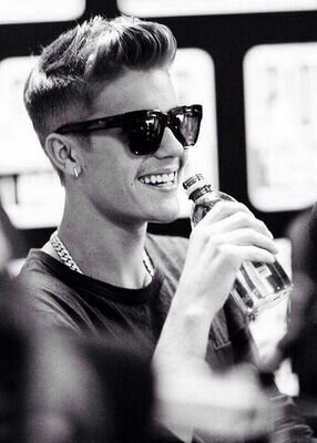 Eu sou Justin Bieber. Obrigado por acreditar em mim