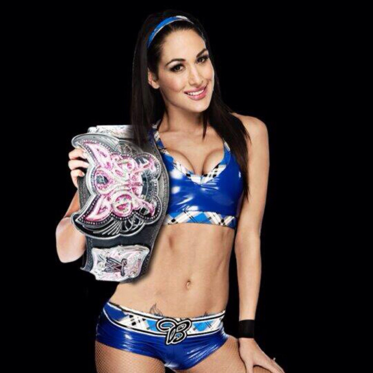 WWEBrieBella117's profile picture. WWE Divas of the Year. Former Divas Champions. The Moon and The Sun. Ying and Yang. Your Total Divas Rockin' this World Bella Style! Besos! @RealPaigeWWE22